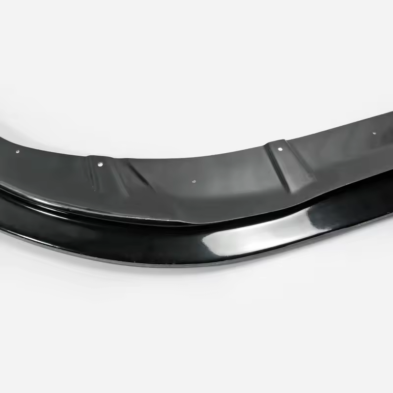 前保險(xiǎn)杠唇