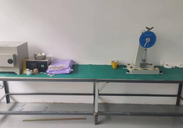 實(shí)驗(yàn)器材